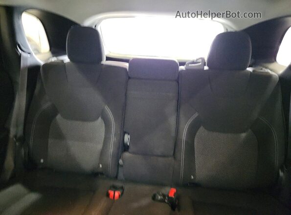 1C4PJMCB7KD136914 2019 JEEP CHEROKEE Белый Вид задних сидений