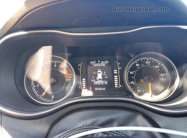 1C4PJMCB7KD486043 2019 JEEP CHEROKEE Gray Սարքավորումների վահանակի տեսք