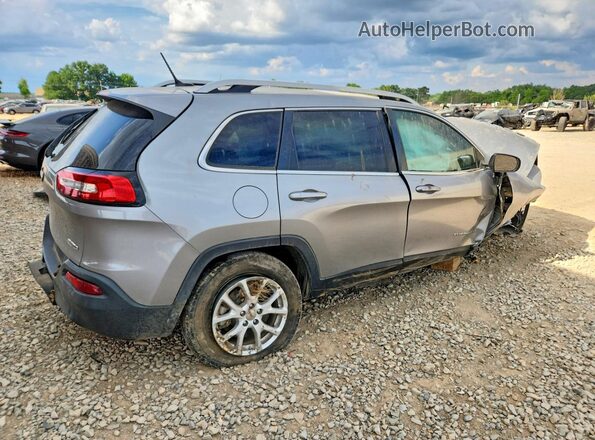 1C4PJMCB8HW576573 2017 JEEP CHEROKEE Silver Rear right