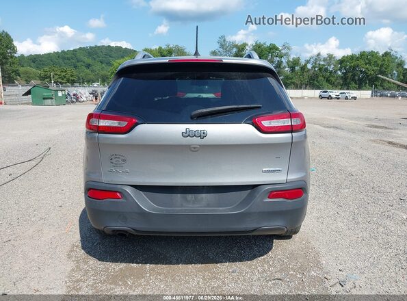 1C4PJMCB8HW615744 2017 JEEP CHEROKEE Silver 