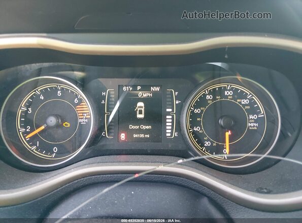 1C4PJMCB8JD515158 2018 JEEP CHEROKEE Silver 
