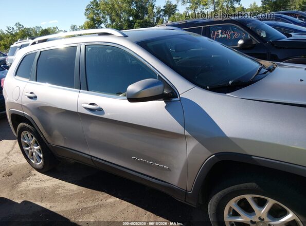 1C4PJMCB8JD515158 2018 JEEP CHEROKEE Silver 