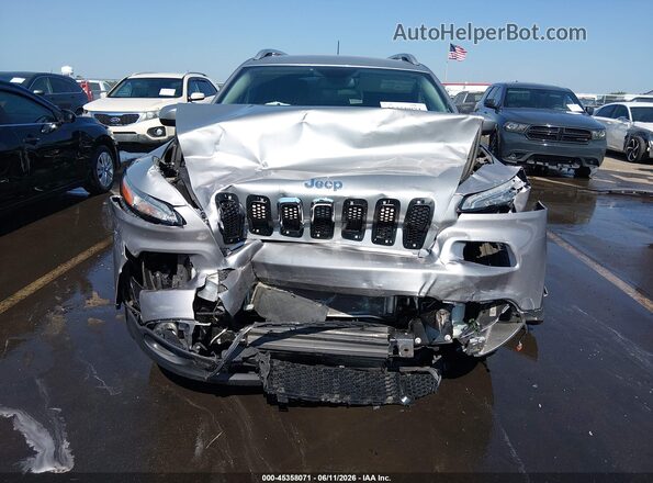 1C4PJMCB8JD515628 2018 JEEP CHEROKEE Silver Առջևի վահանակի տեսք
