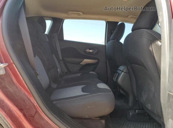 1C4PJMCB8JD609508 2018 JEEP CHEROKEE Maroon Rear interior view