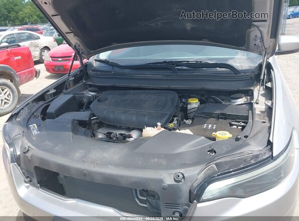 1C4PJMCB8MD115752 2021 JEEP CHEROKEE Silver Вид ззаду