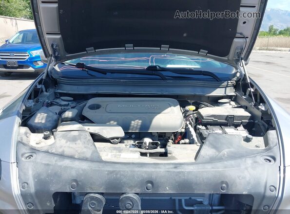 1C4PJMCB9JD528484 2018 JEEP CHEROKEE Silver 