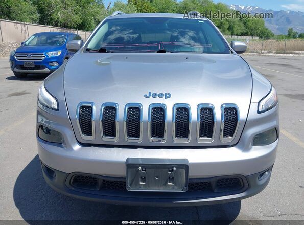 1C4PJMCB9JD528484 2018 JEEP CHEROKEE Silver 