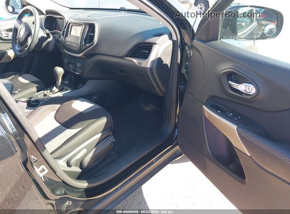 1C4PJMCB9JD559251 2018 JEEP CHEROKEE Black Սալոնի դիմացի տեսք