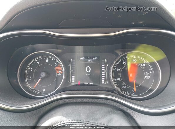 1C4PJMCB9KD341182 2019 JEEP CHEROKEE White Vista de los asientos traseros