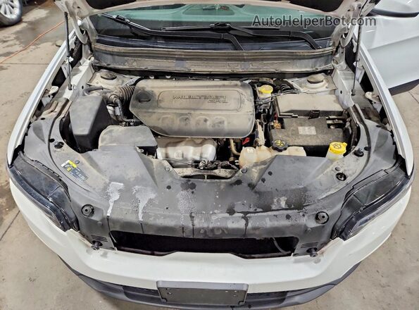 1C4PJMCB9LD589420 2020 JEEP CHEROKEE White Widok komory silnika