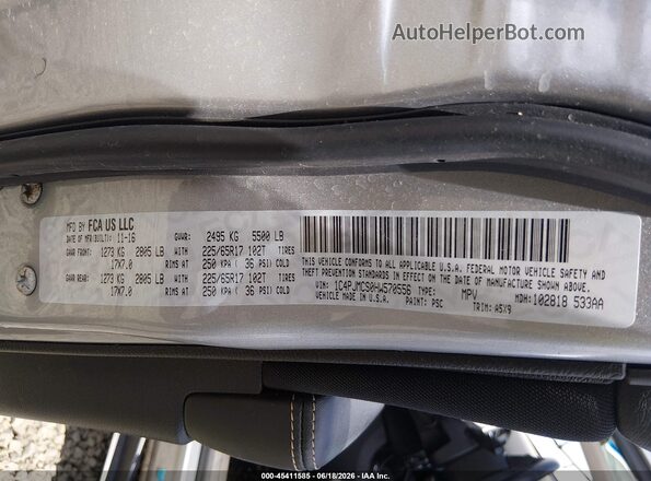 1C4PJMCS0HW570556 2017 JEEP CHEROKEE Gray Engine compartment view