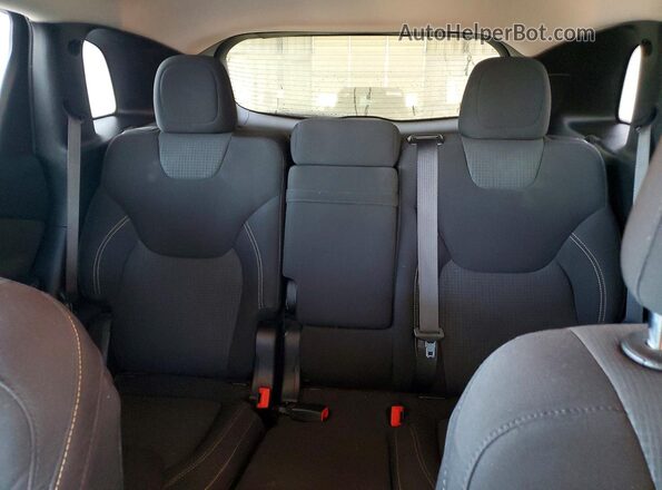 1C4PJMCS0HW576941 2017 JEEP CHEROKEE Black Rear seats view
