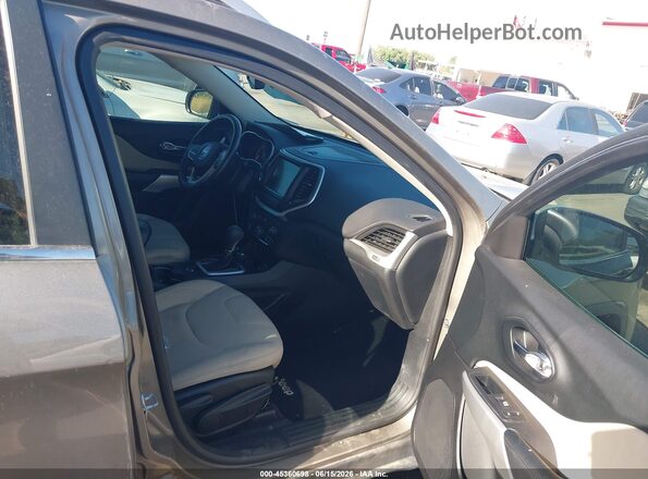 1C4PJMCS0HW616273 2017 JEEP CHEROKEE Gray წინა სალონის ხედი
