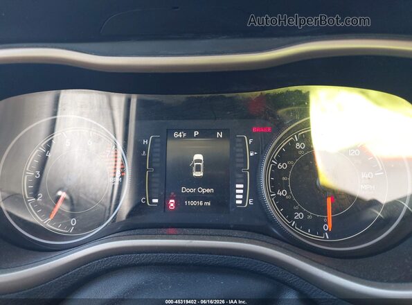 1C4PJMCS1HW579847 2017 JEEP CHEROKEE Red Հետևի նստատեղերի տեսք