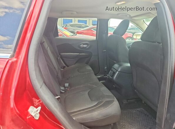1C4PJMCS2GW118977 2016 JEEP CHEROKEE Red Rear interior view