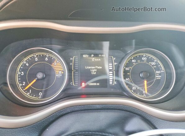 1C4PJMCS3HW665449 2017 JEEP CHEROKEE White ხელსაწყოთა პანელის ხედი