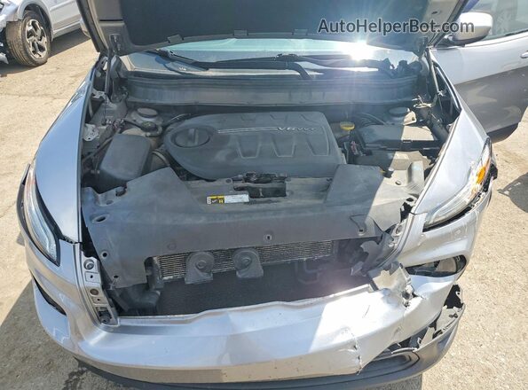 1C4PJMCS4GW162642 2016 JEEP CHEROKEE Silver 