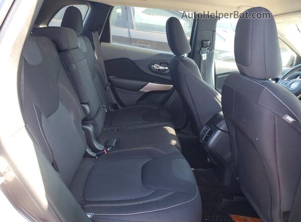 1C4PJMCS4HW590325 2017 JEEP CHEROKEE Gray Rear seats view