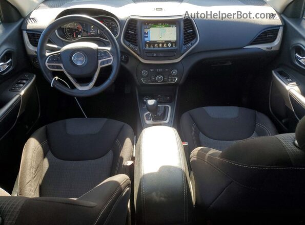 1C4PJMCS4HW590325 2017 JEEP CHEROKEE Gray Dashboard view