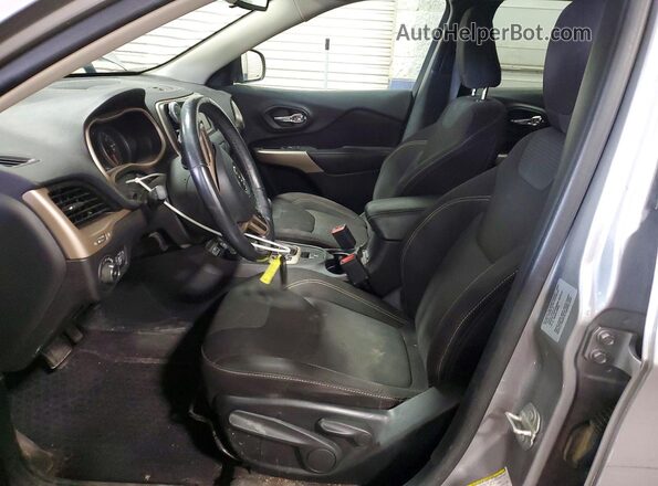 1C4PJMCS6HD238648 2017 JEEP CHEROKEE Silver Vista interior delantera