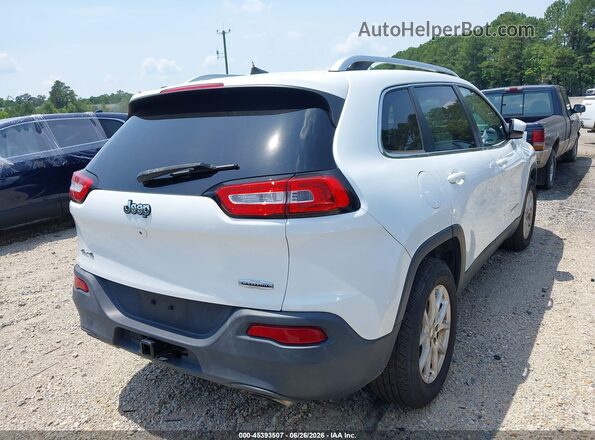 1C4PJMCS7HW605349 2017 JEEP CHEROKEE White Rear right