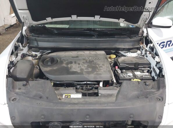 1C4PJMCS7HW605349 2017 JEEP CHEROKEE White Rear view