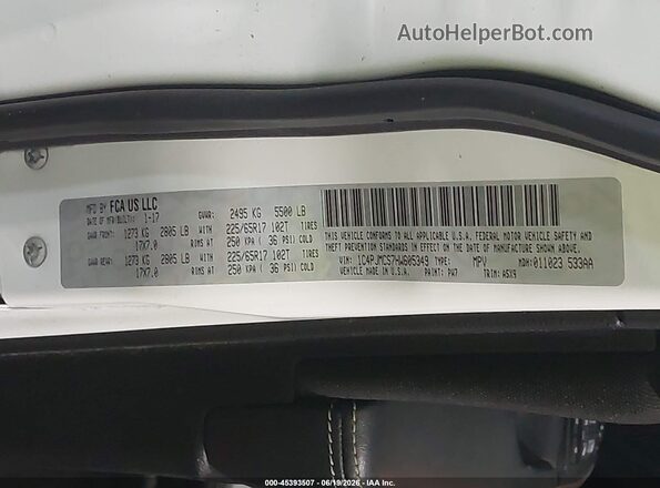 1C4PJMCS7HW605349 2017 JEEP CHEROKEE White Engine compartment view