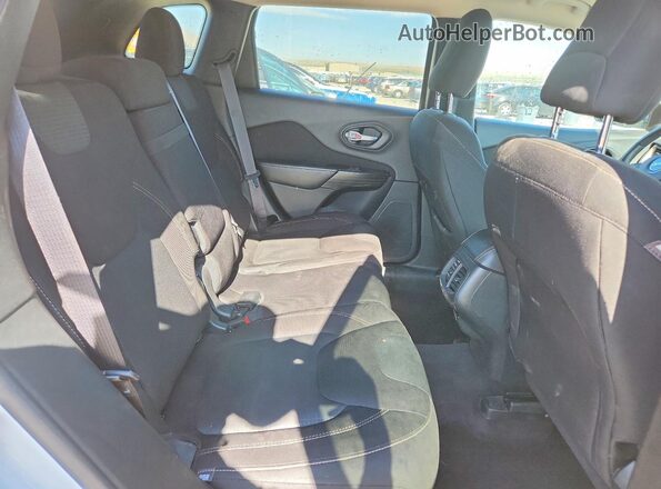 1C4PJMCS8GW269130 2016 JEEP CHEROKEE White უკანა სავარძლების ხედი