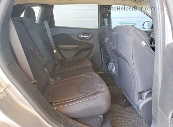 1C4PJMCS8GW278863 2016 JEEP CHEROKEE Silver 