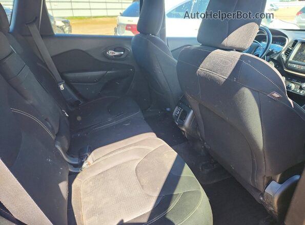 1C4PJMCS9HW521601 2017 JEEP CHEROKEE Charcoal Rear interior view