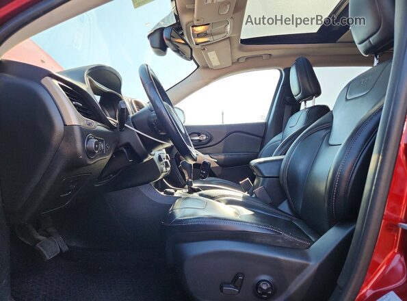1C4PJMCS9HW595102 2017 JEEP CHEROKEE Burgundy Front interior view