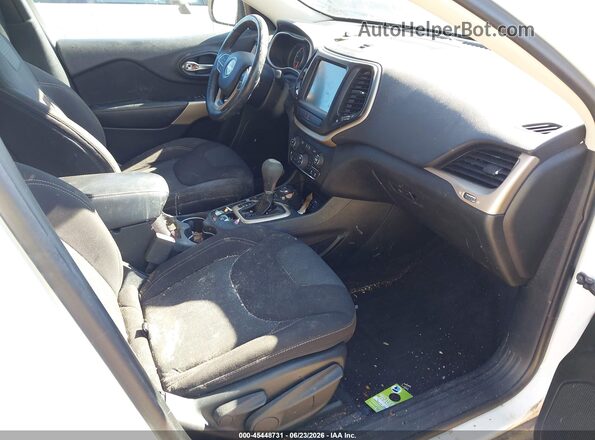 1C4PJMCS9HW655766 2017 JEEP CHEROKEE White Սալոնի դիմացի տեսք