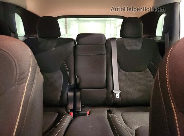 1C4PJMCSXGW373621 2016 JEEP CHEROKEE White Widok tylnych siedzeń