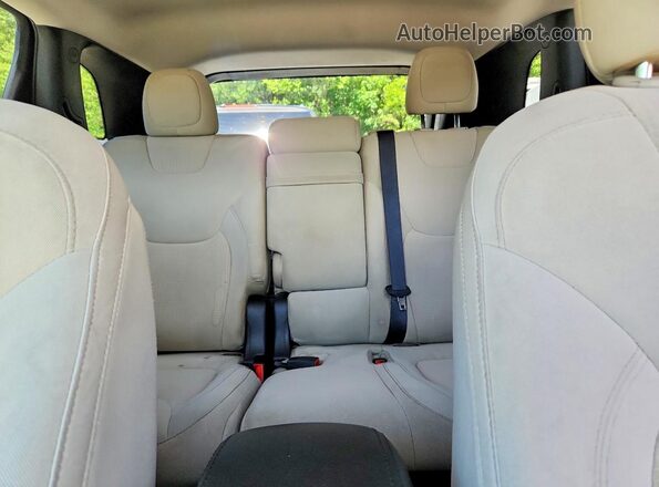 1C4PJMCSXHW576462 2017 JEEP CHEROKEE White Հետևի նստատեղերի տեսք