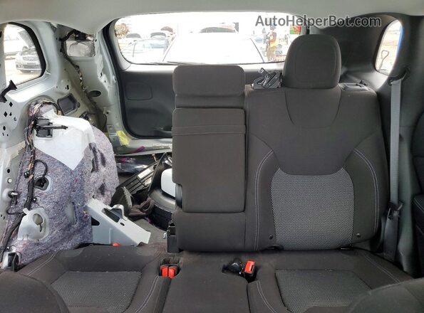 1C4PJMCX0KD254153 2019 JEEP CHEROKEE White 