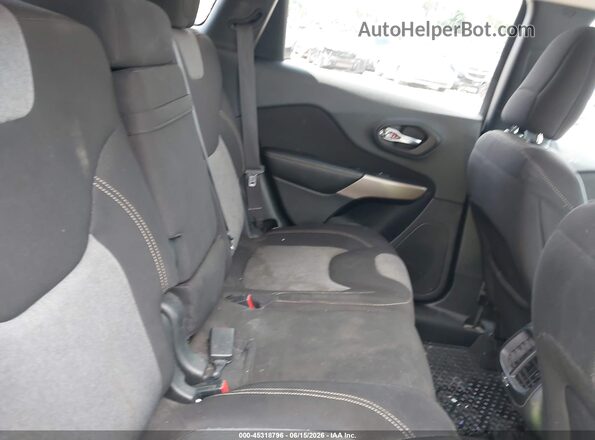 1C4PJMCX7JD500484 2018 JEEP CHEROKEE Gray VIN კოდის სტიკერის ხედი