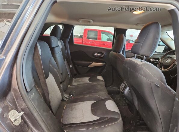 1C4PJMCX7JD601508 2018 JEEP CHEROKEE Charcoal Vista interior trasera