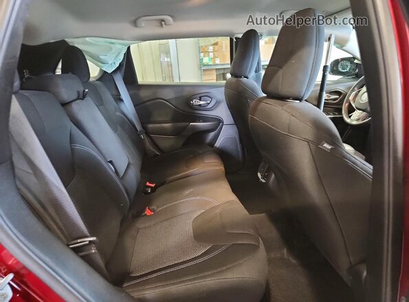 1C4PJMCX7KD418045 2019 JEEP CHEROKEE Maroon Widok tylnych siedzeń