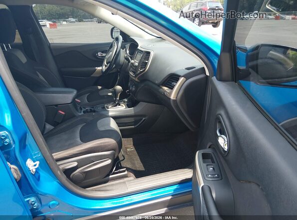 1C4PJMCX8JD549791 2018 JEEP CHEROKEE Синий Вид салона спереди