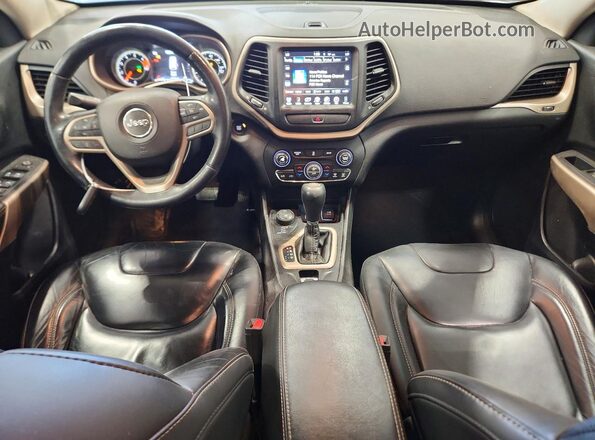 1C4PJMDB0HW600881 2017 JEEP CHEROKEE Silver Vista del salpicadero