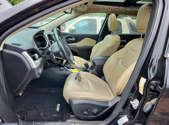 1C4PJMDB1HW529982 2017 JEEP CHEROKEE Black Widok wnętrza z przodu