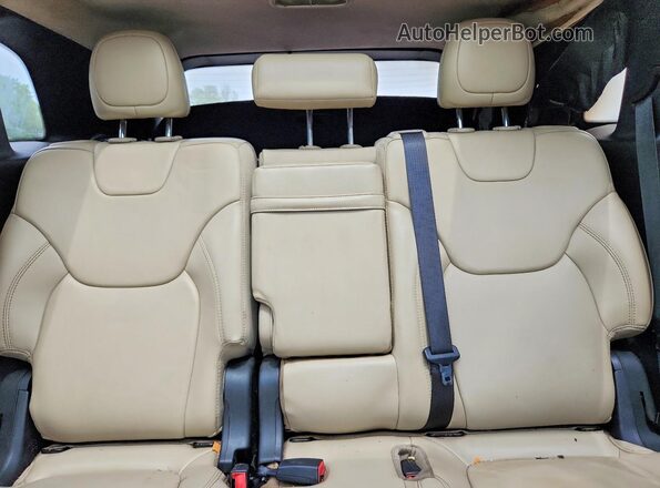 1C4PJMDB1HW529982 2017 JEEP CHEROKEE Black Widok tylnych siedzeń