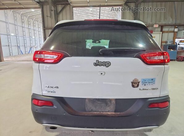 1C4PJMDB4JD603302 2018 JEEP CHEROKEE White Rear view