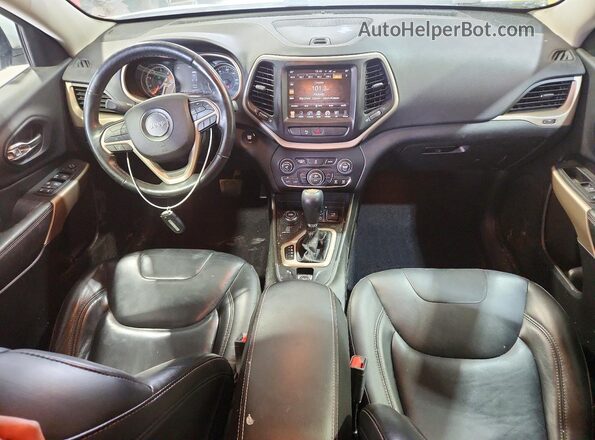 1C4PJMDB4JD603302 2018 JEEP CHEROKEE White Dashboard view