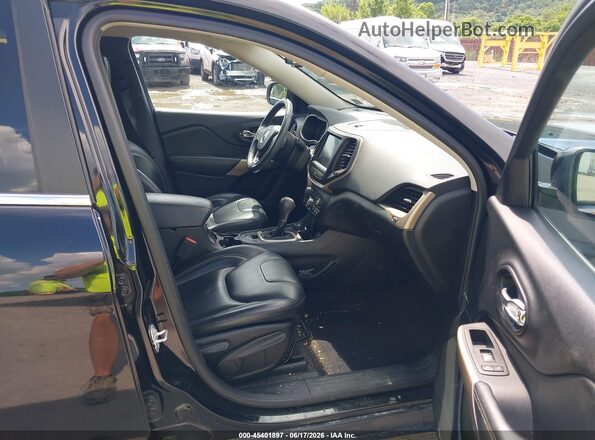 1C4PJMDB5HD227221 2017 JEEP CHEROKEE Black Սալոնի դիմացի տեսք