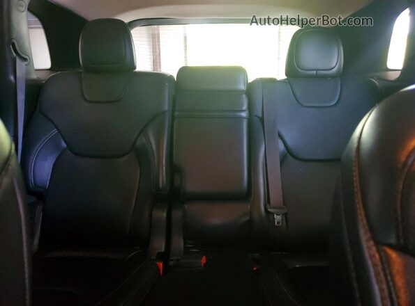 1C4PJMDB6HD220696 2017 JEEP CHEROKEE Black Widok tylnych siedzeń