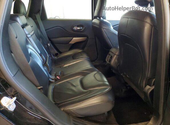 1C4PJMDB6JD550425 2018 JEEP CHEROKEE Black Widok wnętrza z tyłu