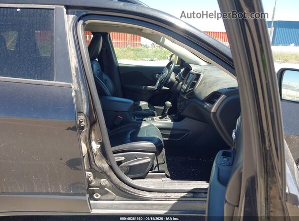 1C4PJMDB7GW322060 2016 JEEP CHEROKEE Black წინა სალონის ხედი