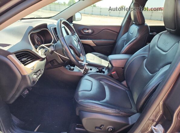 1C4PJMDB7JD548859 2018 JEEP CHEROKEE Черный Вид салона спереди