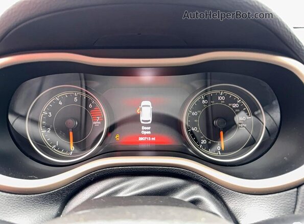 1C4PJMDB7JD613869 2018 JEEP CHEROKEE White ხელსაწყოთა პანელის ხედი